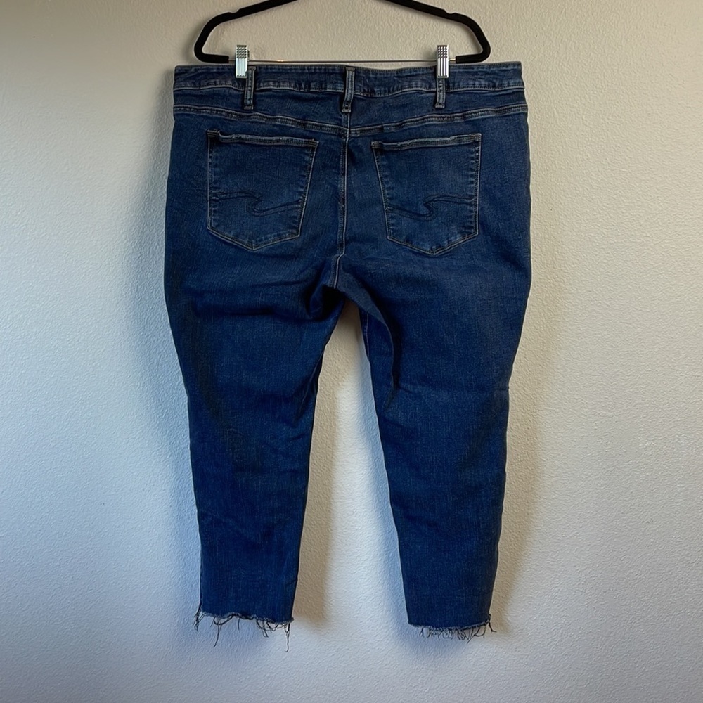 Silver Jeans - Suki Skinny Jeans after market cut off (cropped) plus size 24 - Picture 2 of 6